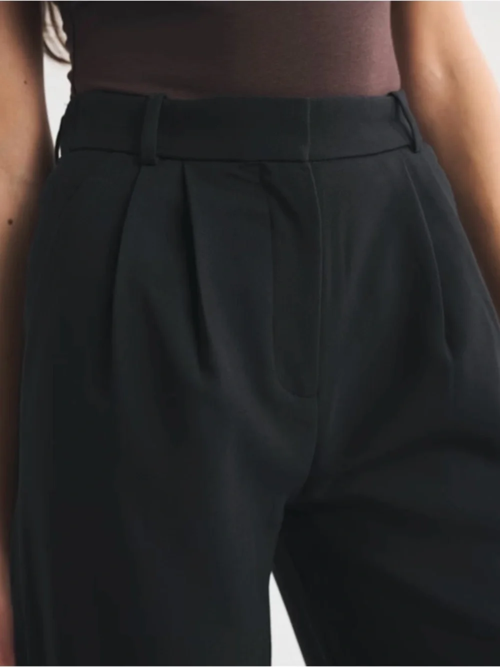 Abercrombie & Fitch Black High-Rise Wide-Leg Trousers - Picture 4 of 6